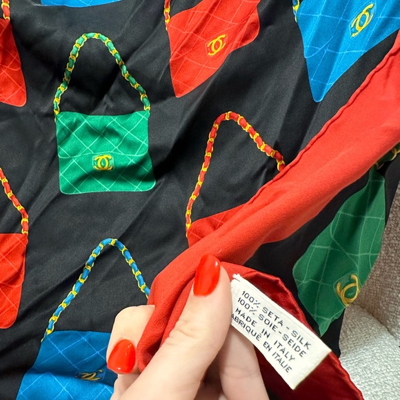 XL Chanel Scarf - Picture 3 of 5